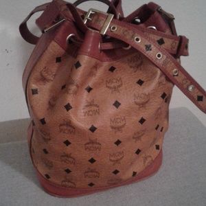Hand bag